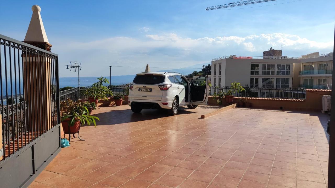 הוילה טאורמינה Casa Vacanza Da.Ri. מראה חיצוני תמונה